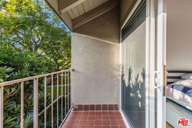 31 Village, Santa Monica, CA 90405