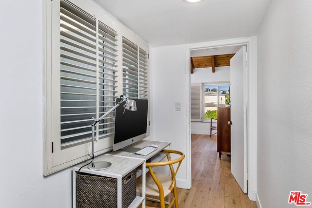 31 Village, Santa Monica, CA 90405