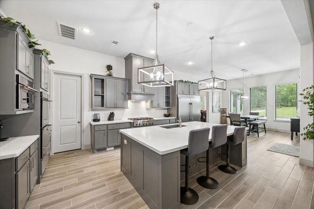 30943 Spring Lake Blvd, Tomball, TX 77375