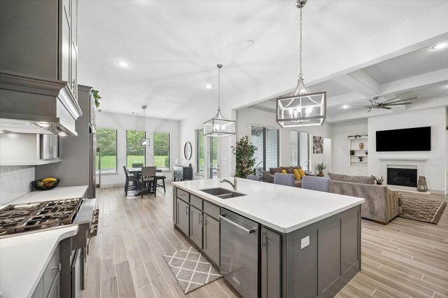 30943 Spring Lake Blvd, Tomball, TX 77375