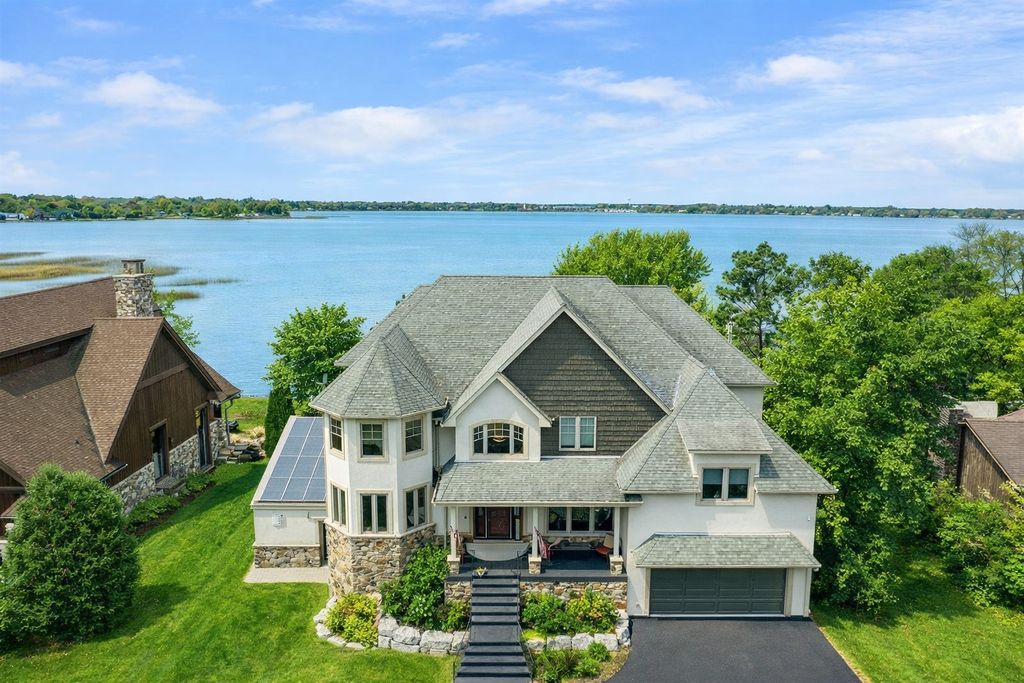 22620 Hayward Avenue N, Forest Lake, MN 55025 — exterior