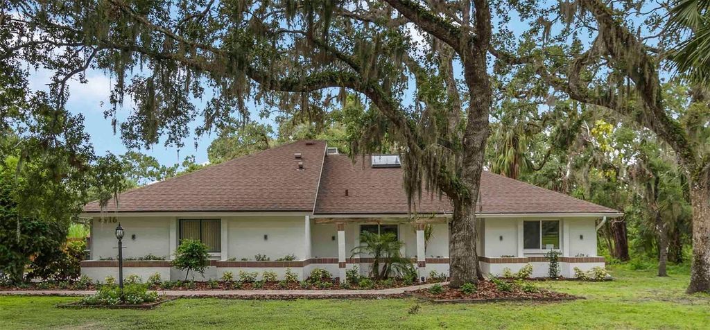 4916 HIDDEN OAKS TRAIL, Sarasota, FL 34232