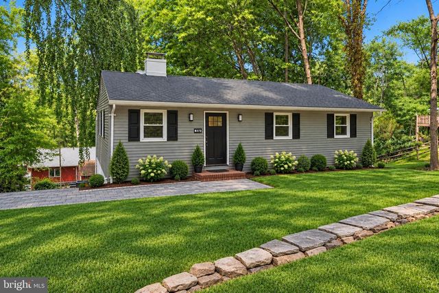 32 MONTAGUE AVE, Ewing, NJ 08628