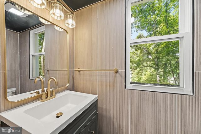32 MONTAGUE AVE, Ewing, NJ 08628