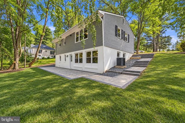 32 MONTAGUE AVE, Ewing, NJ 08628