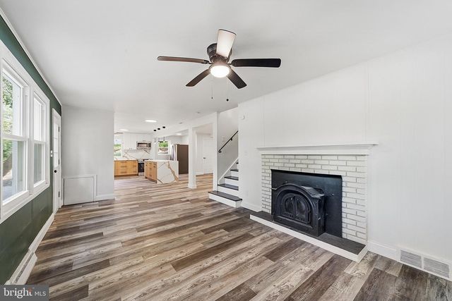 32 MONTAGUE AVE, Ewing, NJ 08628