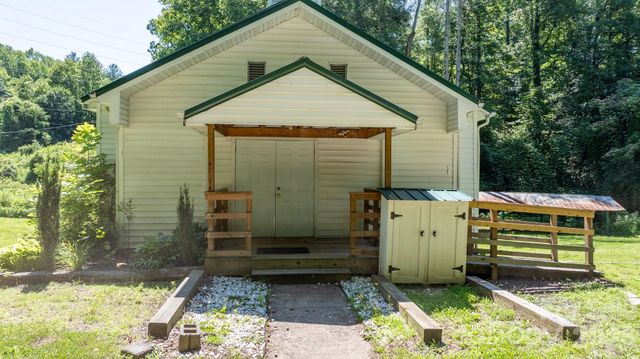 1715 Morningstar Church Road, Lenoir, NC 28645