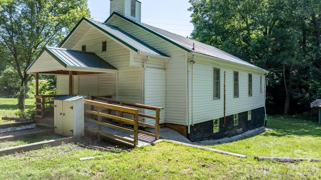 1715 Morningstar Church Road, Lenoir, NC 28645