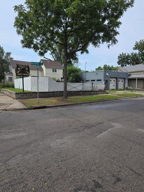 237 Richmond Street, Saint Paul, MN 55102 — exterior