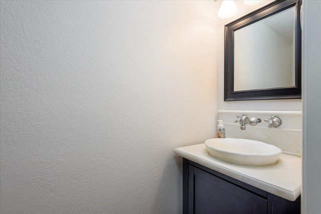 5 W Bellevue Avenue 2, San Mateo, CA 94402