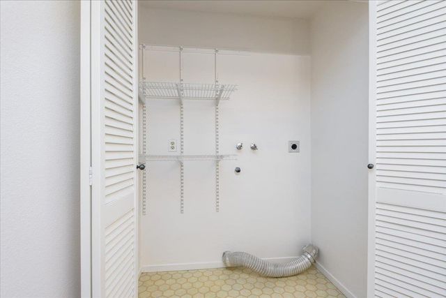 5 W Bellevue Avenue 2, San Mateo, CA 94402