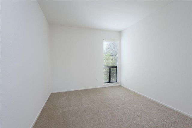 5 W Bellevue Avenue 2, San Mateo, CA 94402