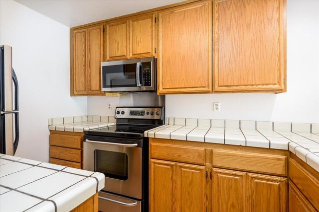 5 W Bellevue Avenue 2, San Mateo, CA 94402