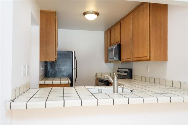5 W Bellevue Avenue 2, San Mateo, CA 94402