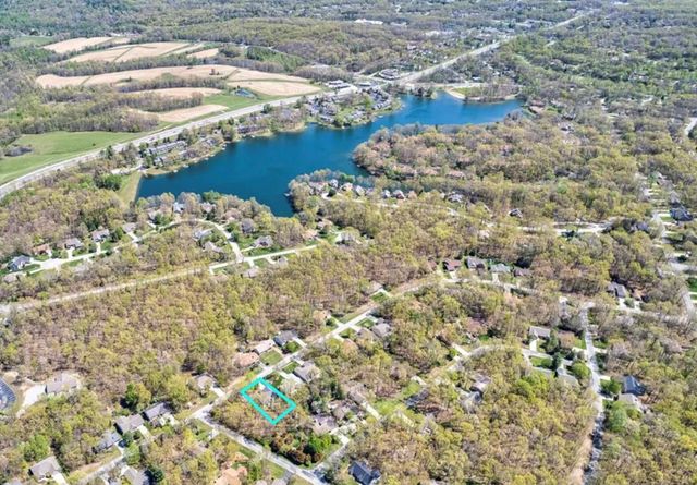 143 Lakeside Dr, Crossville, TN 38555