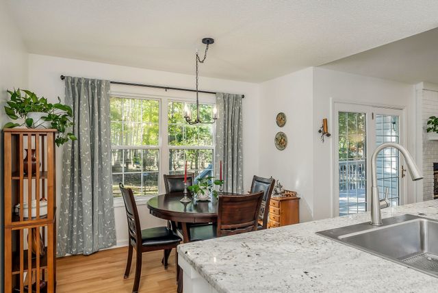 143 Lakeside Dr, Crossville, TN 38555