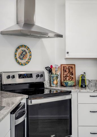 143 Lakeside Dr, Crossville, TN 38555