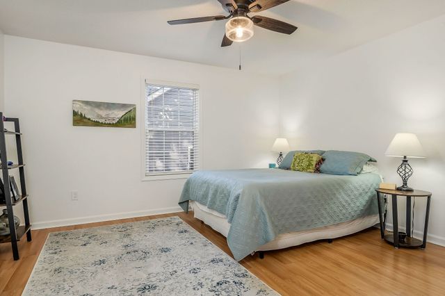 143 Lakeside Dr, Crossville, TN 38555