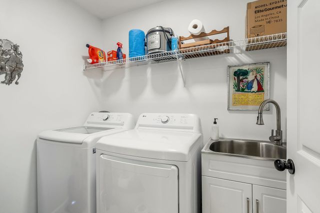 143 Lakeside Dr, Crossville, TN 38555