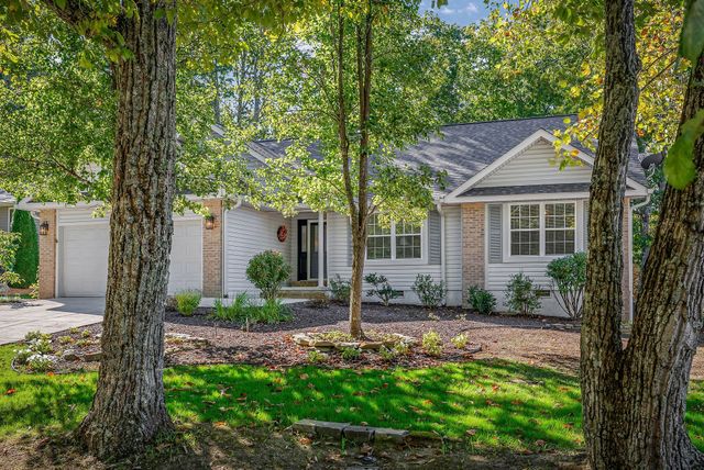 143 Lakeside Dr, Crossville, TN 38555