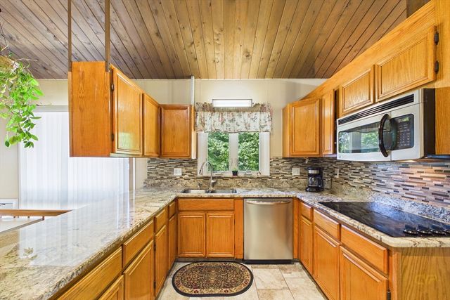 103 Brown Street, Dartmouth, MA 02747