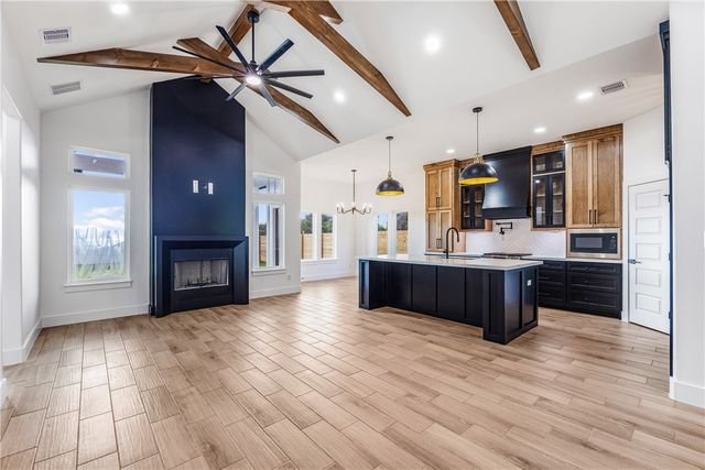 841 S 8th, Aransas Pass, TX 78336