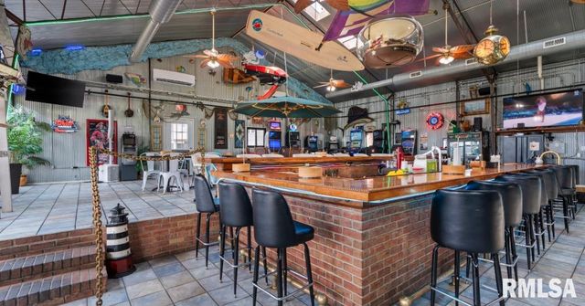 1109-1111 SUNSET Drive, East Peoria, IL 61611