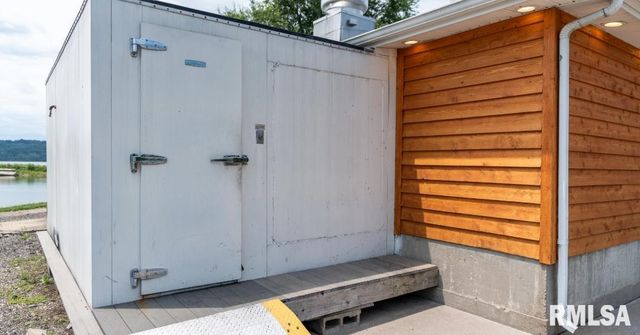 1109-1111 SUNSET Drive, East Peoria, IL 61611