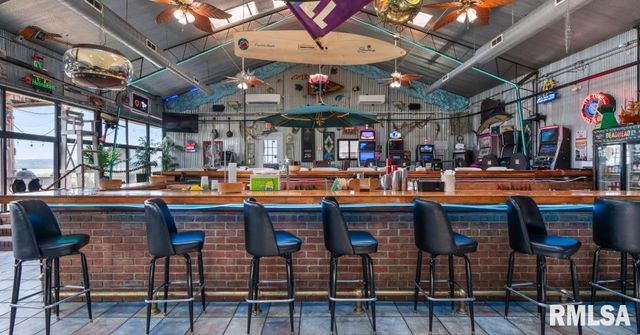 1109-1111 SUNSET Drive, East Peoria, IL 61611