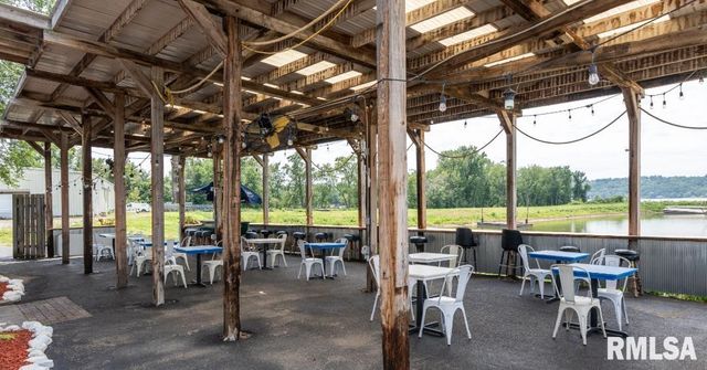 1109-1111 SUNSET Drive, East Peoria, IL 61611