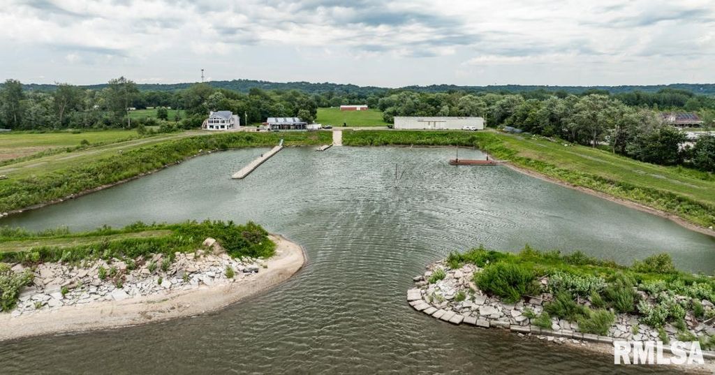 1109-1111 SUNSET Drive, East Peoria, IL 61611