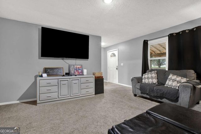 400 Hall Memorial Road NW, Calhoun, GA 30701