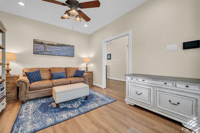1238 Willow Branch Drive, League City, TX 77573