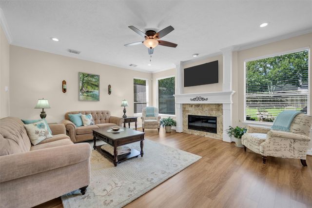 1238 Willow Branch Drive, League City, TX 77573