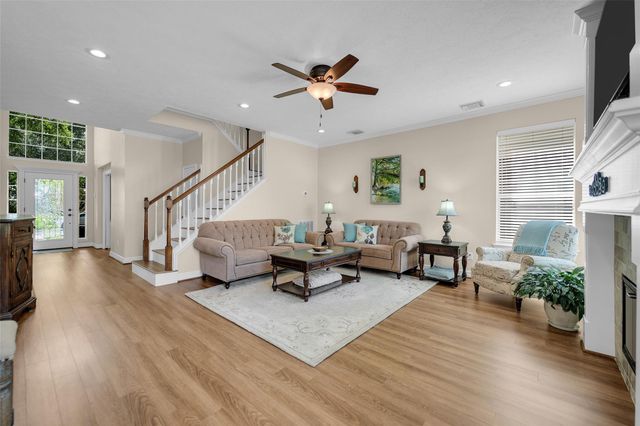 1238 Willow Branch Drive, League City, TX 77573