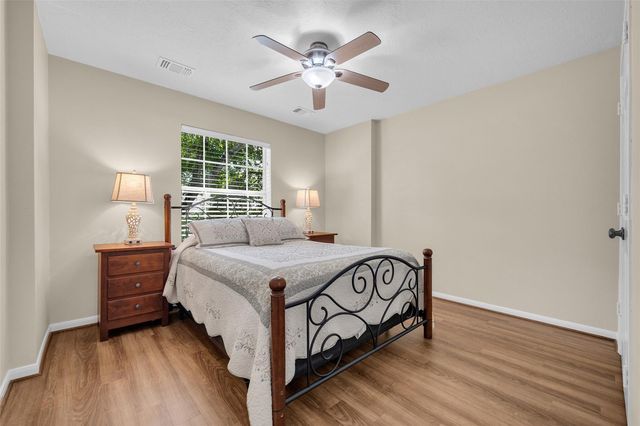 1238 Willow Branch Drive, League City, TX 77573