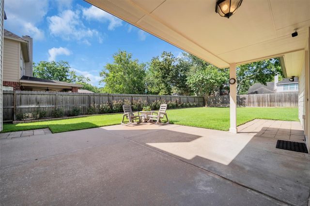 1238 Willow Branch Drive, League City, TX 77573