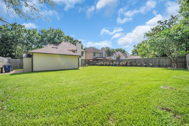 1238 Willow Branch Drive, League City, TX 77573