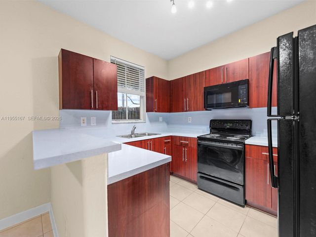 2534 SE 15th Ct, Homestead, FL 33035