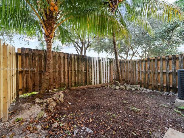 2534 SE 15th Ct, Homestead, FL 33035