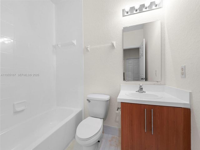 2534 SE 15th Ct, Homestead, FL 33035