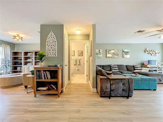 951 CRYSTAL BAY LANE, Orlando, FL 32828