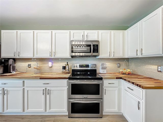 951 CRYSTAL BAY LANE, Orlando, FL 32828