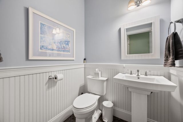 96 Walden Way 52, Milford, MA 01757