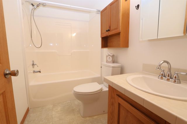 20 Kirkwood Road, Hooksett, NH 03106