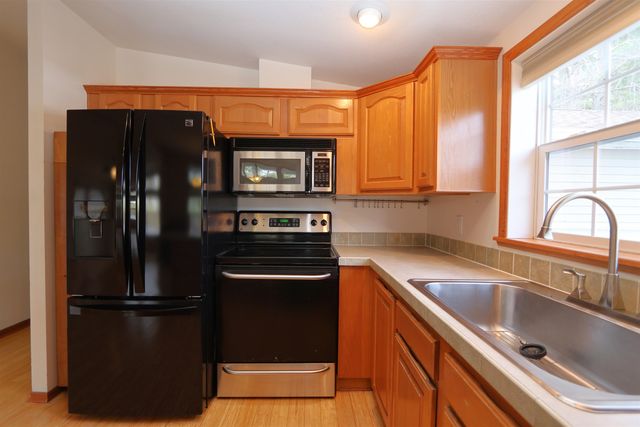 20 Kirkwood Road, Hooksett, NH 03106