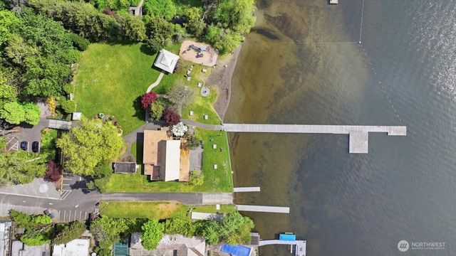 18002 25th Avenue NE, Lake Forest Park, WA 98155