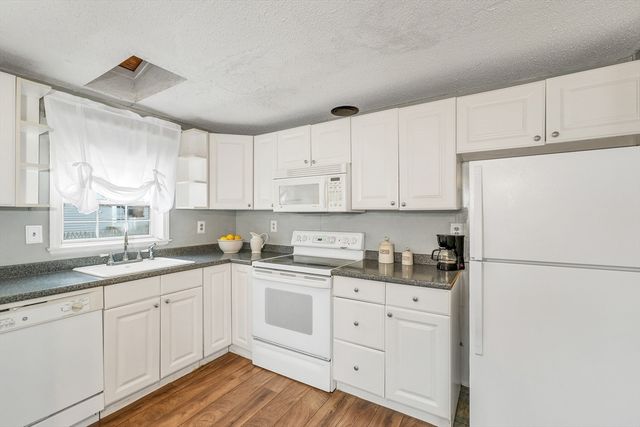 26 A Street, Seabrook, NH 03874