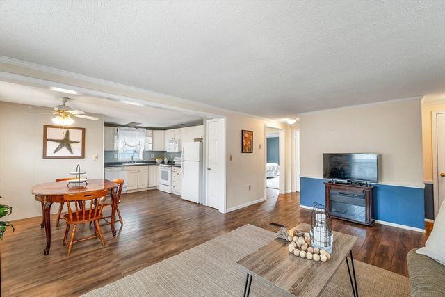 26 A Street, Seabrook, NH 03874