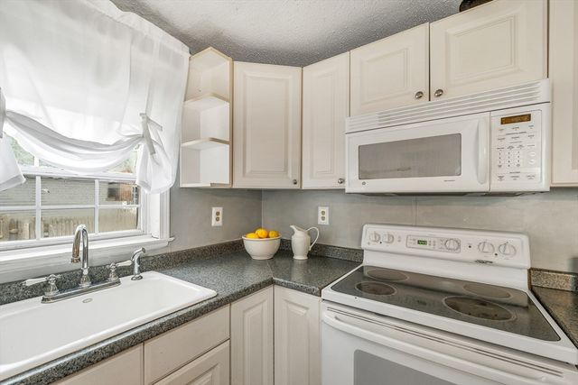 26 A Street, Seabrook, NH 03874